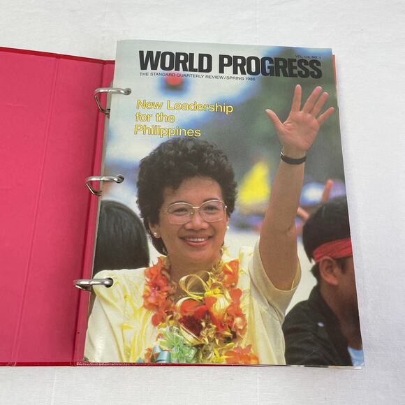 Vintage 1986 World Progress Yearbook Binder Spring Winter Summer Fall Collection - Picture 3 of 6